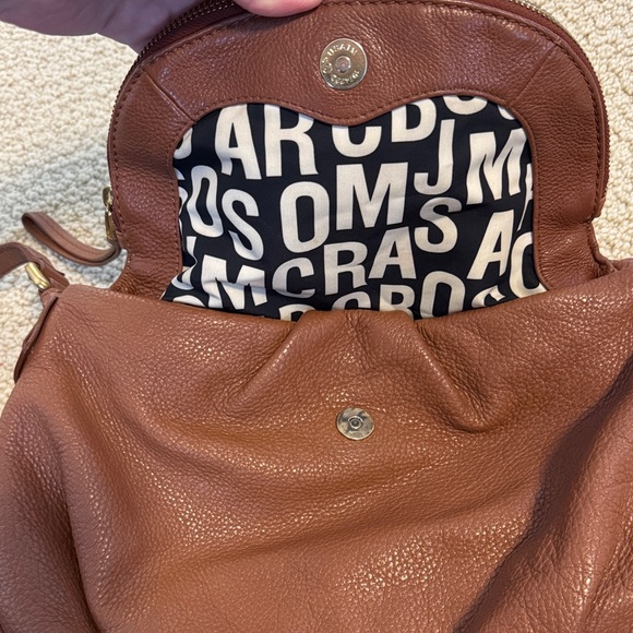 Marc by Marc Jacobs Tan Leather Crossbody Bag - Picture 4 of 6